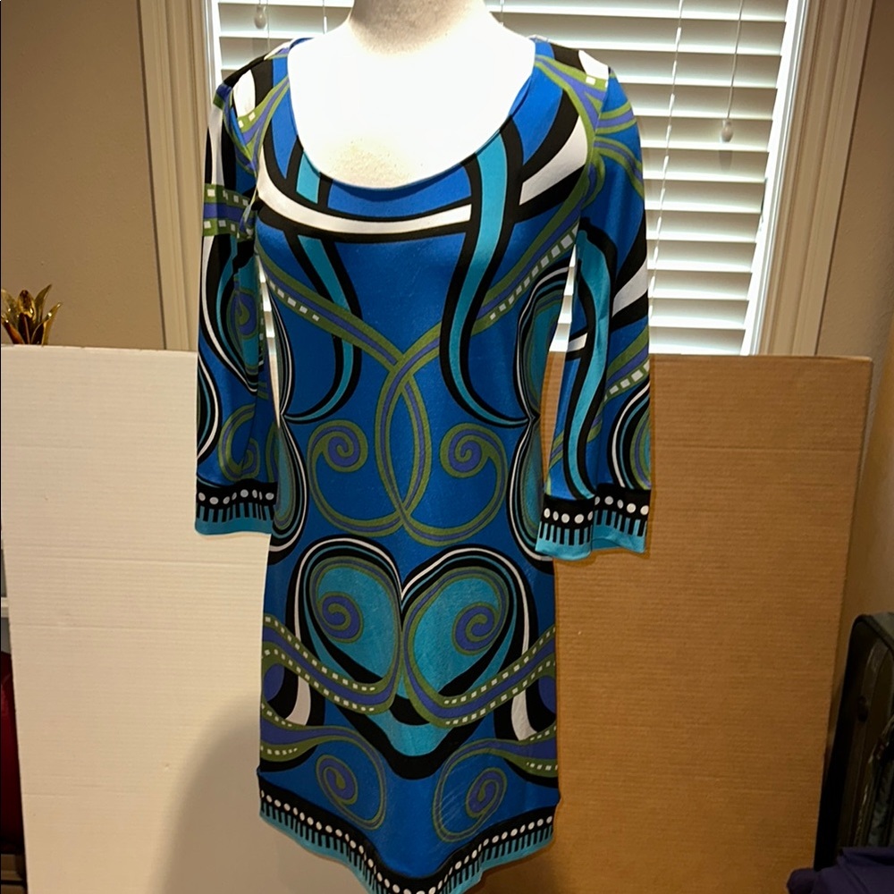 Nicole Miller Blue and Black Sheath Dress 3/4 Sleeve Scoop Neck